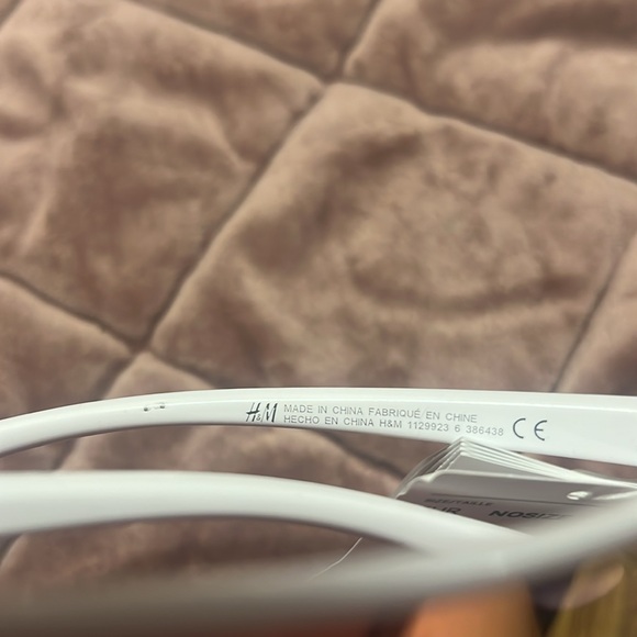 Pink & White H&M Visor Sunglasses - Picture 5 of 7